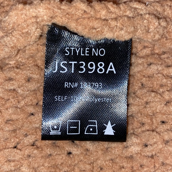 🆕POL DISTRESSED SWEATER🆕 - Picture 11 of 11